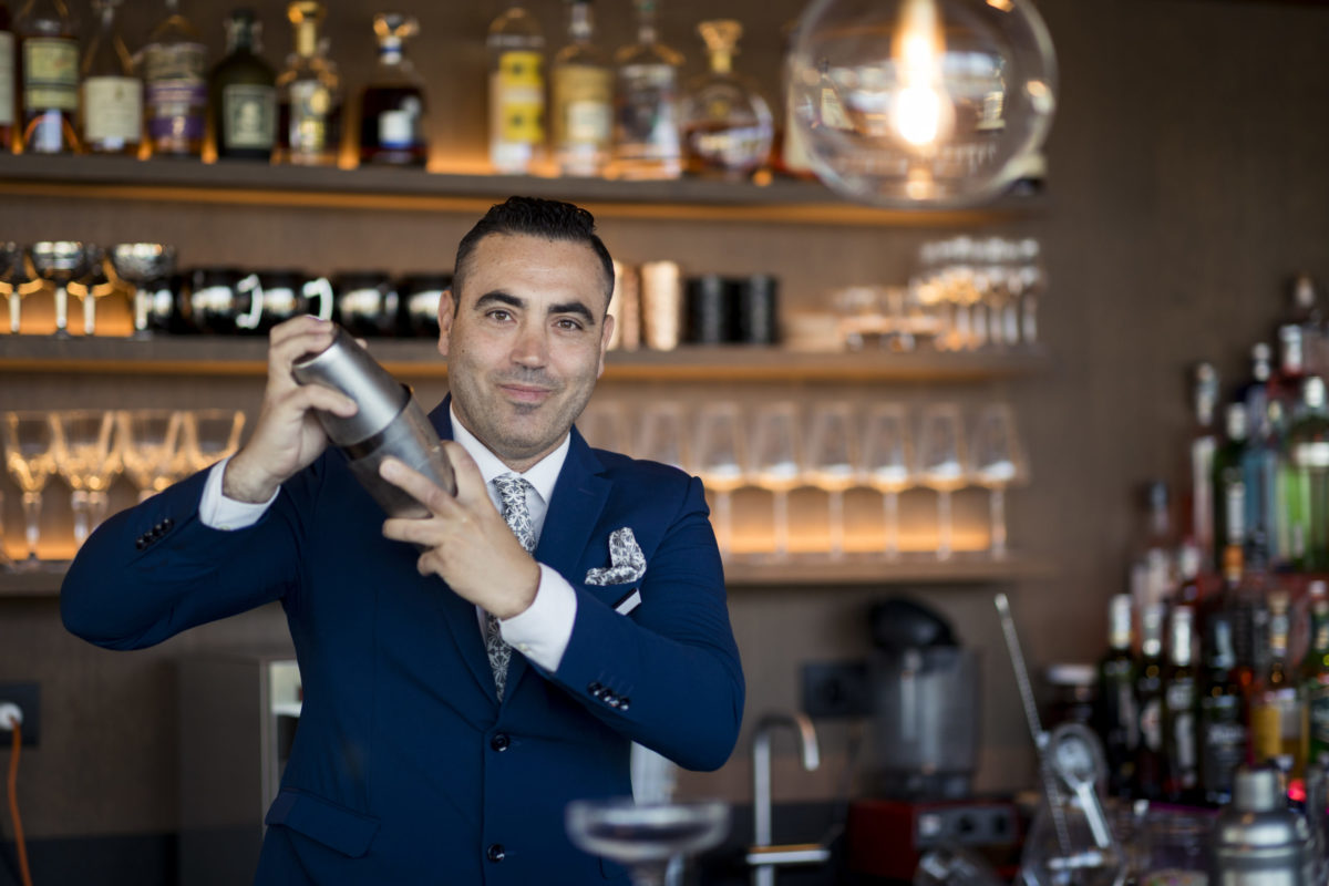 Mario Esposito Bar Manager Quellenhof Luxury Resort Lazise