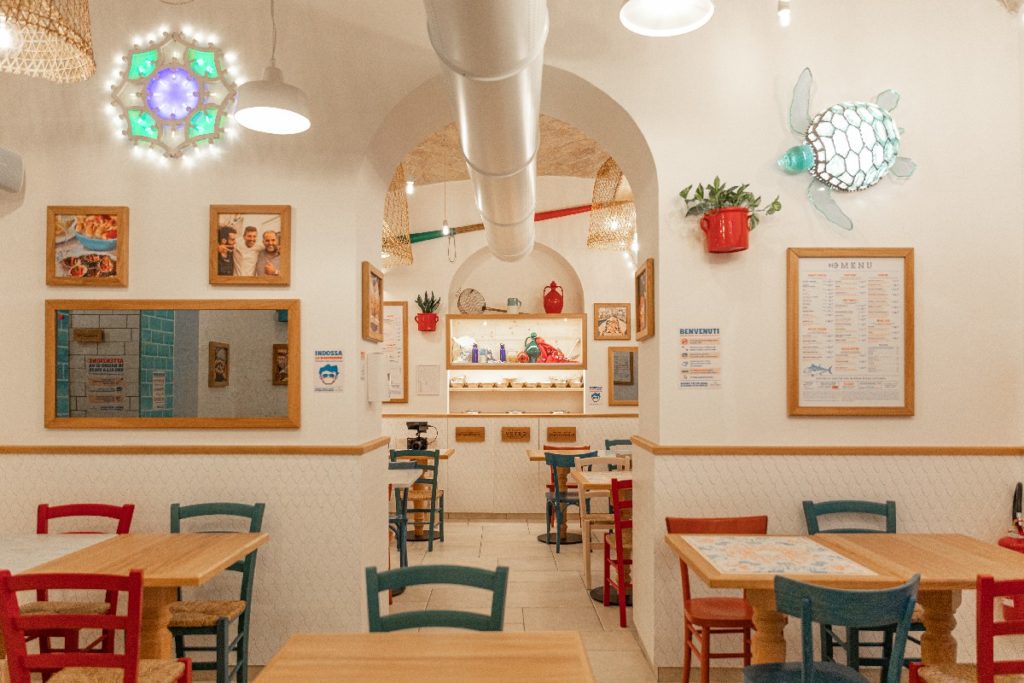 Interno ristorante Fast Food pesce Pescaria Nuova apertura Roma 2020 Prati zona Musei Vaticani