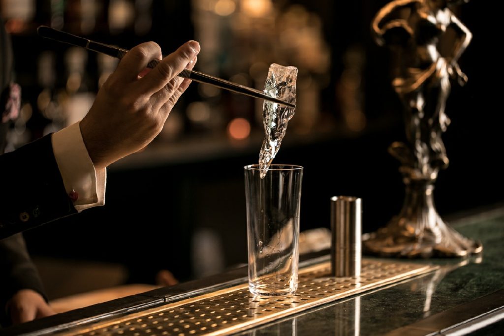 Preparazione Cocktail Treefolk’s Roma Trastevere Nuova Apertura 2020 Whisky e Cask Bar